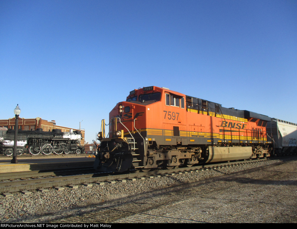 BNSF 7597